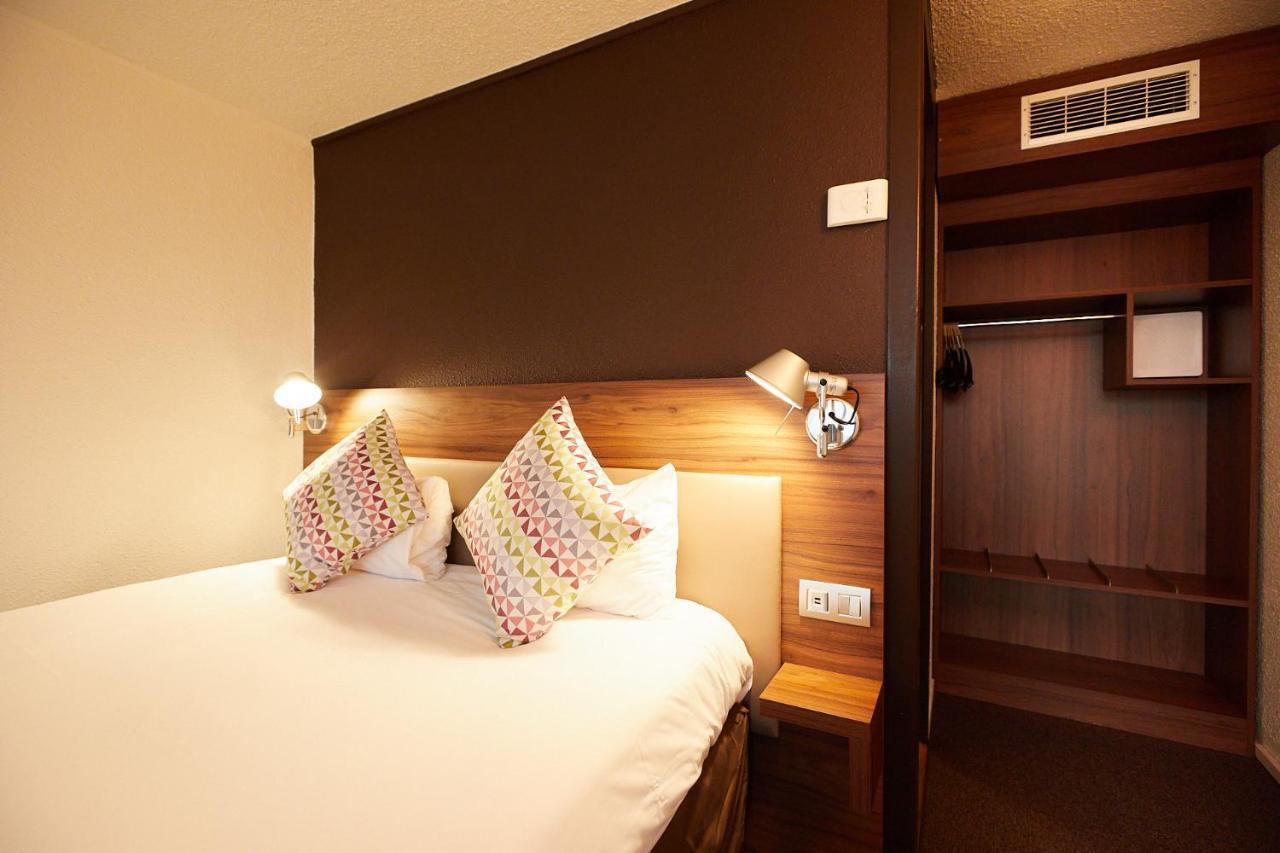 Campanile Pau Est-Bizanos Hotel Kültér fotó